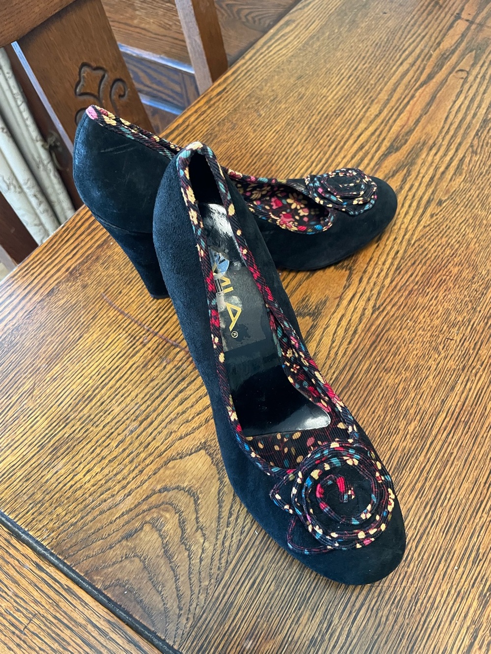 Black Suede Women's Heels with Multicolor Floral Trim